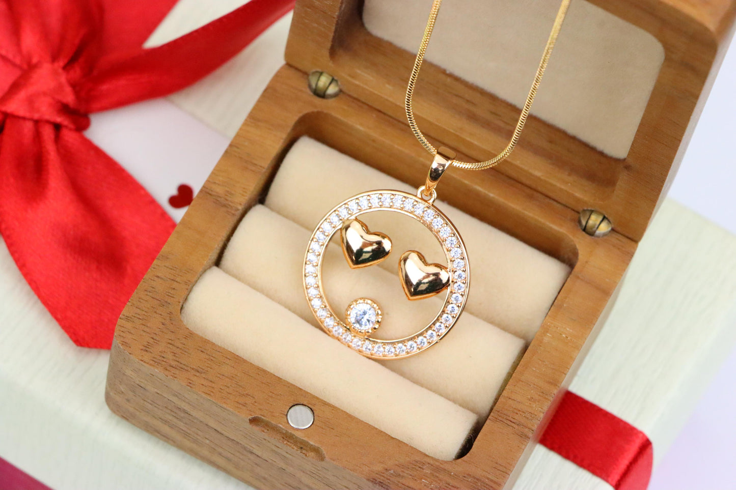 Smiley Face Pendant with Heart Eyes in Rose Gold Finish, XPPT1829 (2154-7)