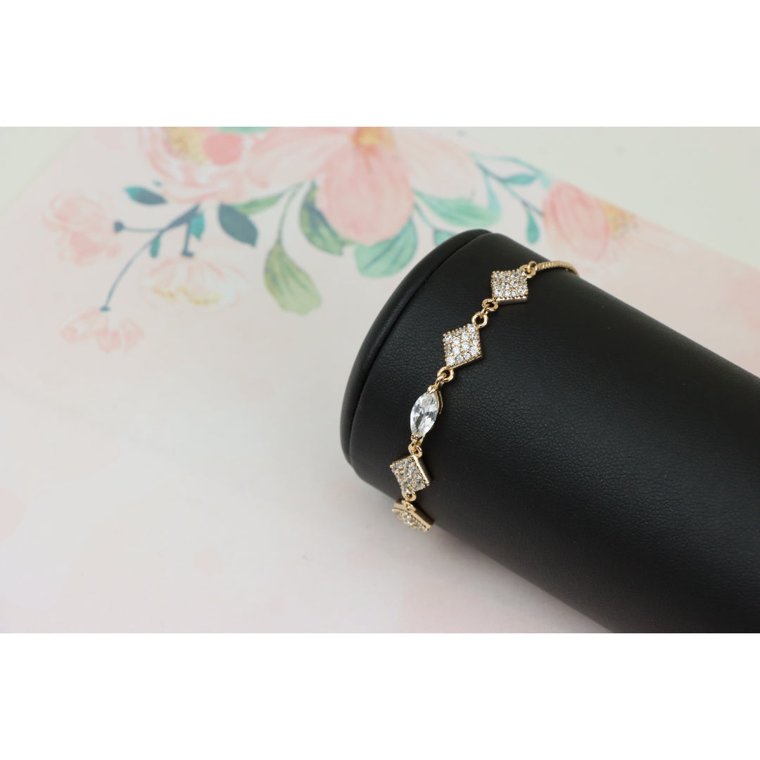 Elegant Rose Gold Adjustable Bracelet with Sparkling Diamond Charms, XPAB0672 (2068-1)
