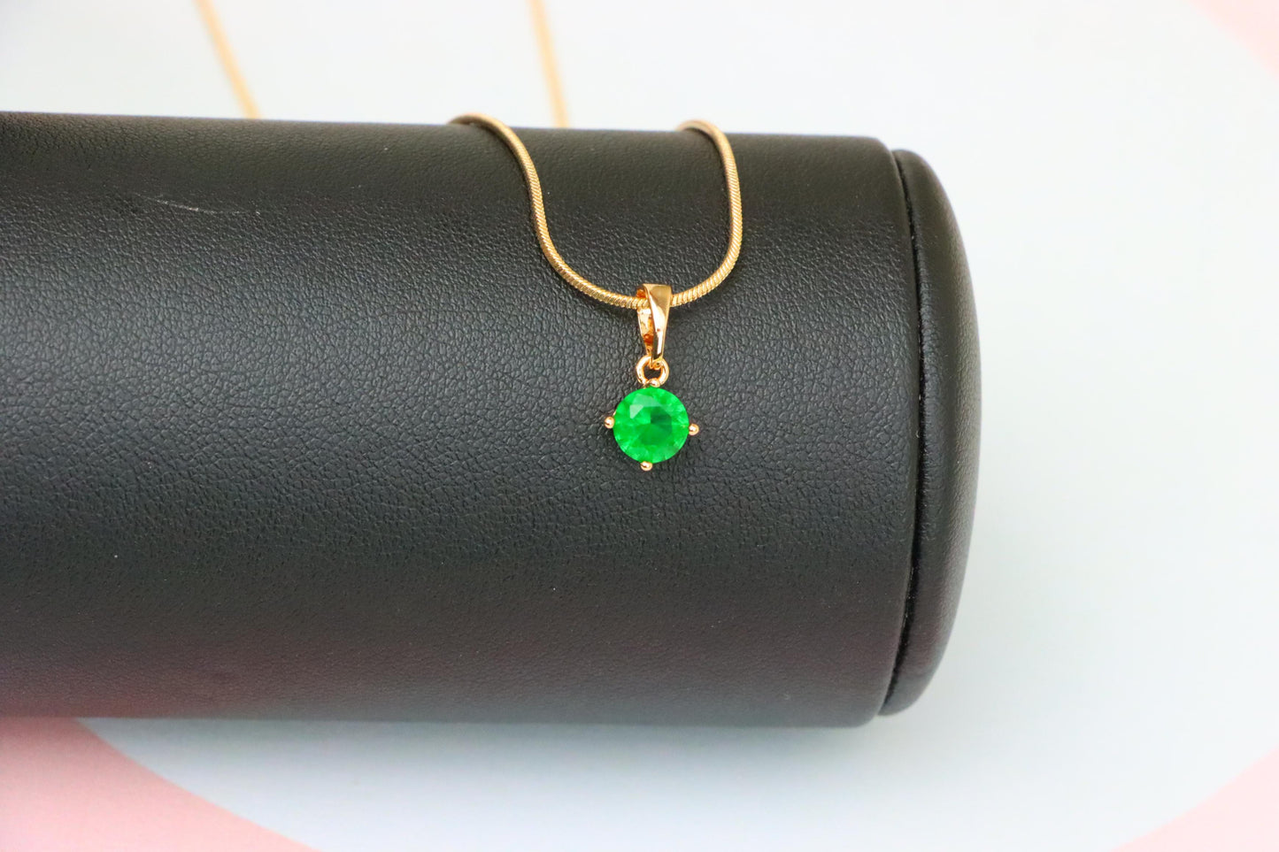 Elegant Green Round Pendant in Gold Plating Minimal Charm, XPPT1831 (2154-8)