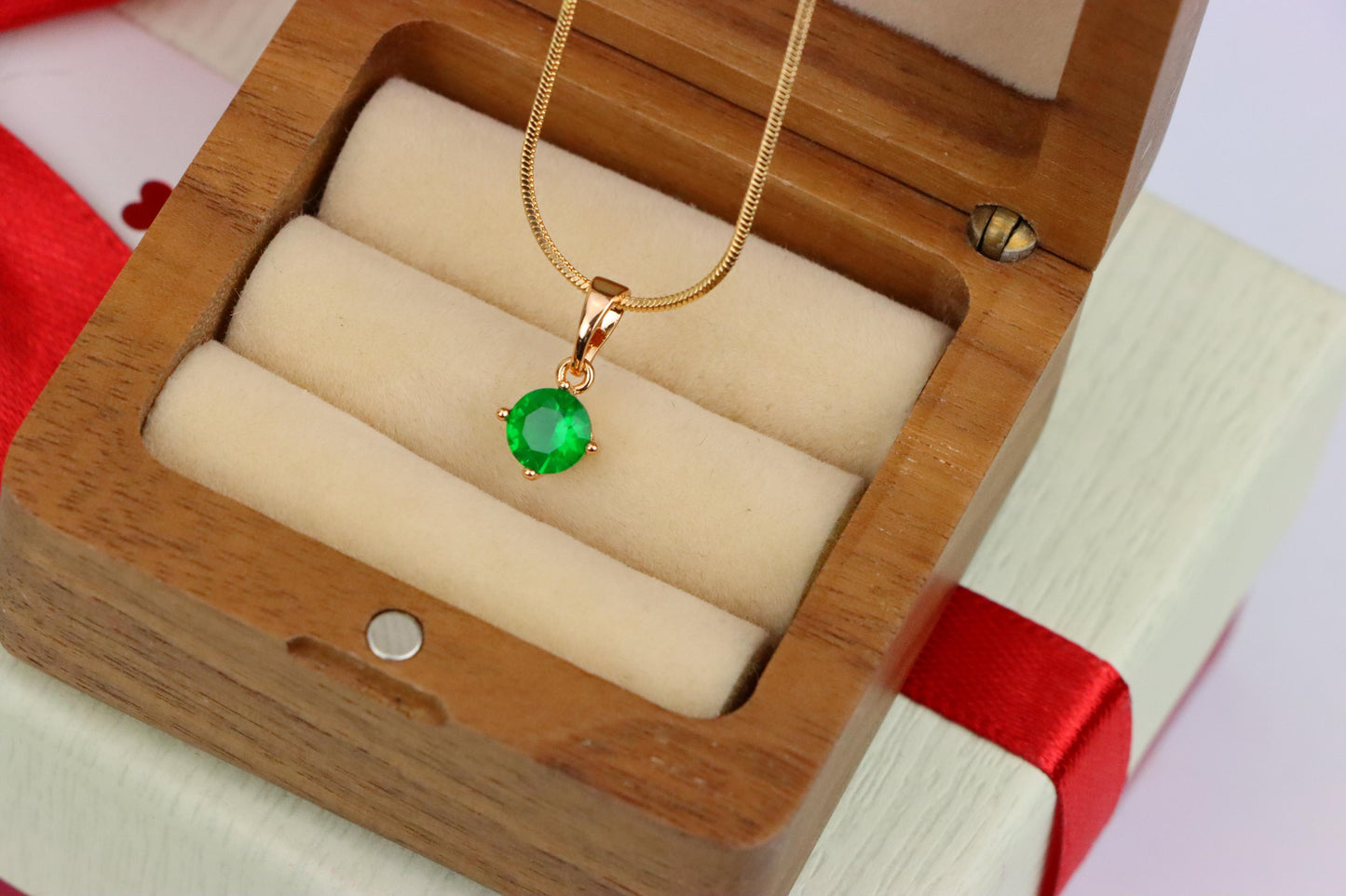 Elegant Green Round Pendant in Gold Plating Minimal Charm, XPPT1831 (2154-8)