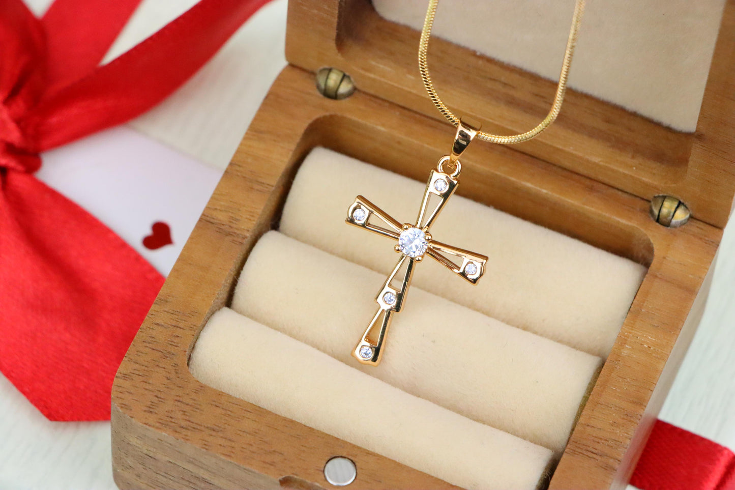 Elegant Rose Gold Cross Pendant with Sparkling Center Stone, XPPT1833 (2154-9)