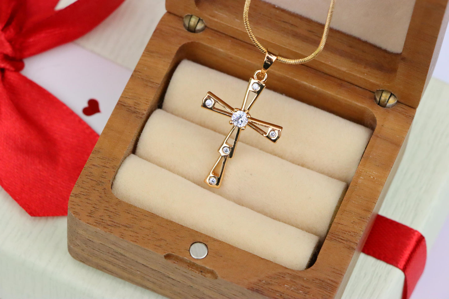 Elegant Rose Gold Cross Pendant with Sparkling Center Stone, XPPT1833 (2154-9)