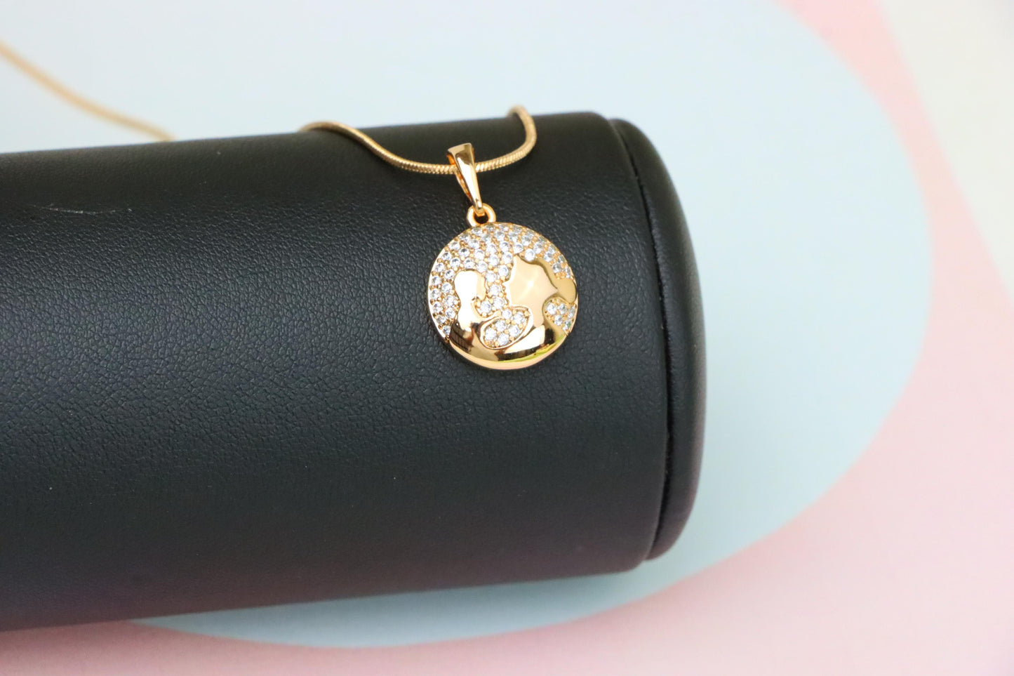 Round Rose Gold Pendant with Crystal World Map Design, XPPT1835 (2155-1)