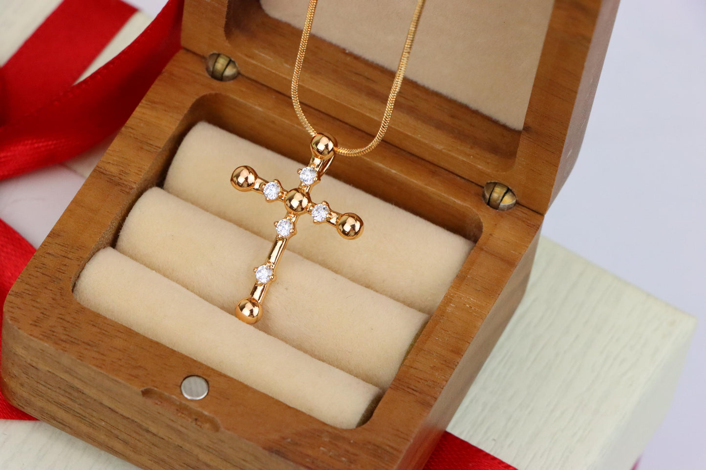 Stylish Rose Gold Cross Pendant with Crystal Accents, XPPT1836 (2155-2)