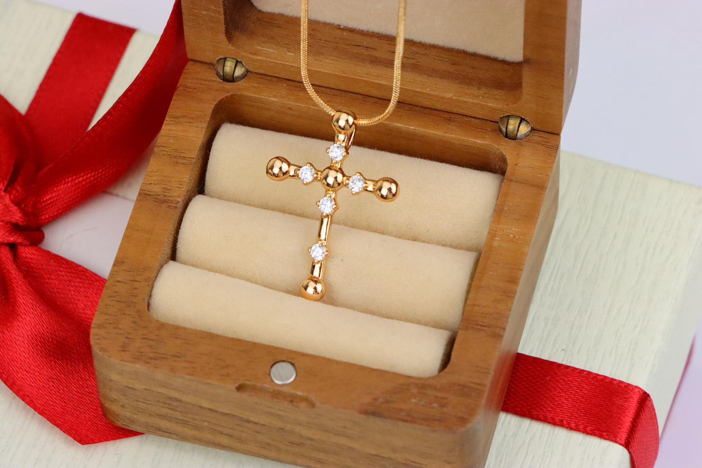 Stylish Rose Gold Cross Pendant with Crystal Accents, XPPT1836 (2155-2)