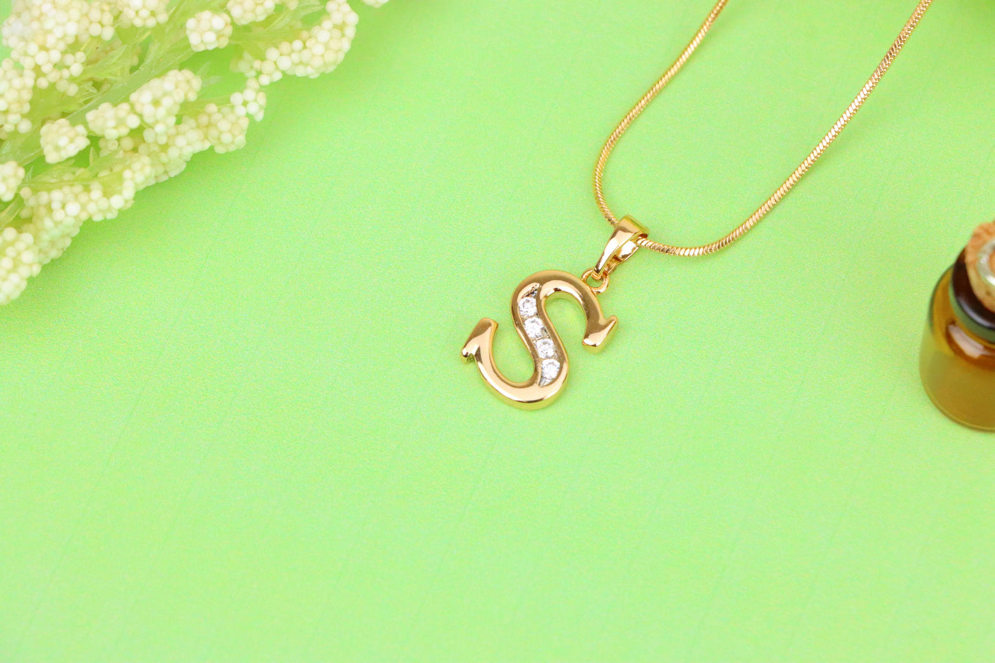 Rose Gold Letter S Pendant with Sparkling Crystals – Elegant Finish, XPPT1368 (2132-9)