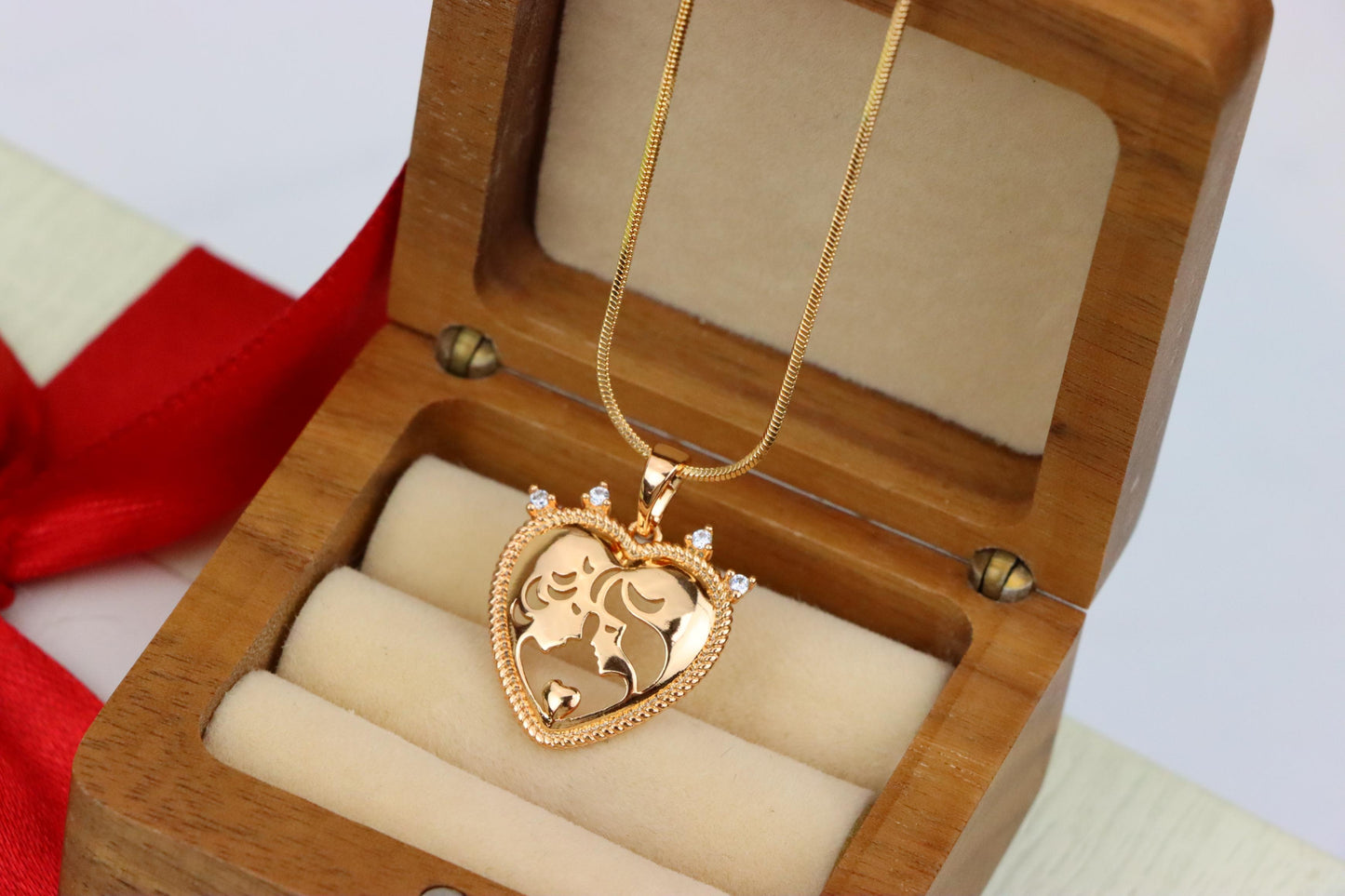 Crowned Heart Pendant in Rose Gold with Intricate Silhouette Design, XPPT1839 (2155-5)
