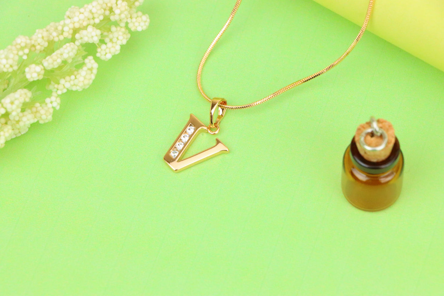 Rose Gold Letter V Pendant with Sparkling Crystals – Chic Jewelry, XPPT1371 (2132-9)