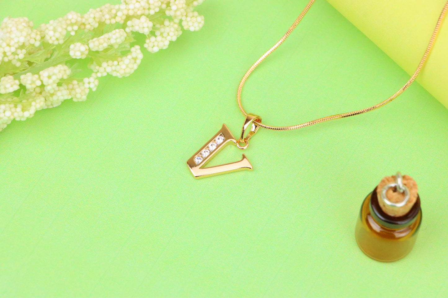 Rose Gold Letter V Pendant with Sparkling Crystals – Chic Jewelry, XPPT1371 (2132-9)