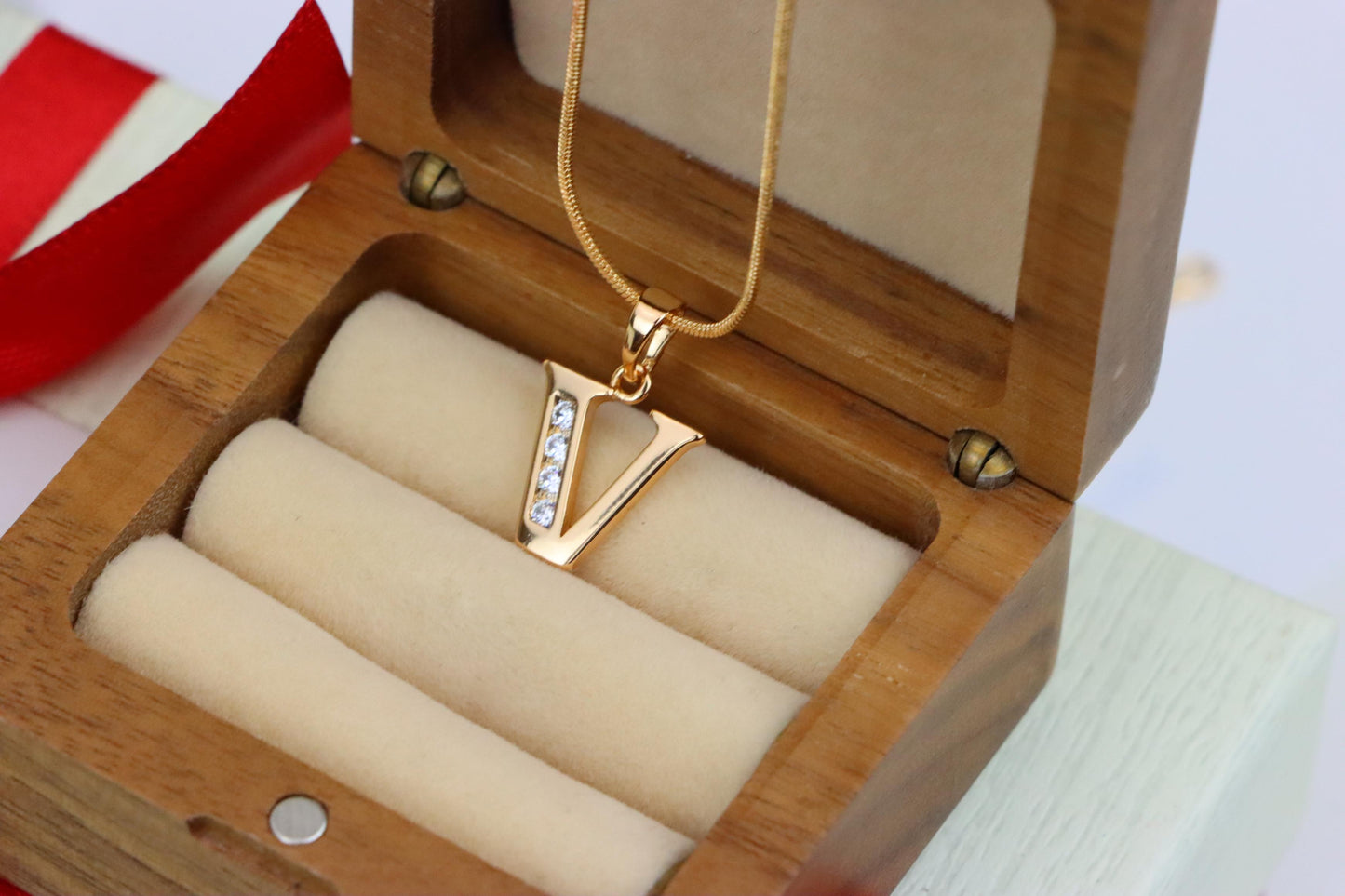 Rose Gold Letter V Pendant with Sparkling Crystals – Chic Jewelry, XPPT1371 (2132-9)