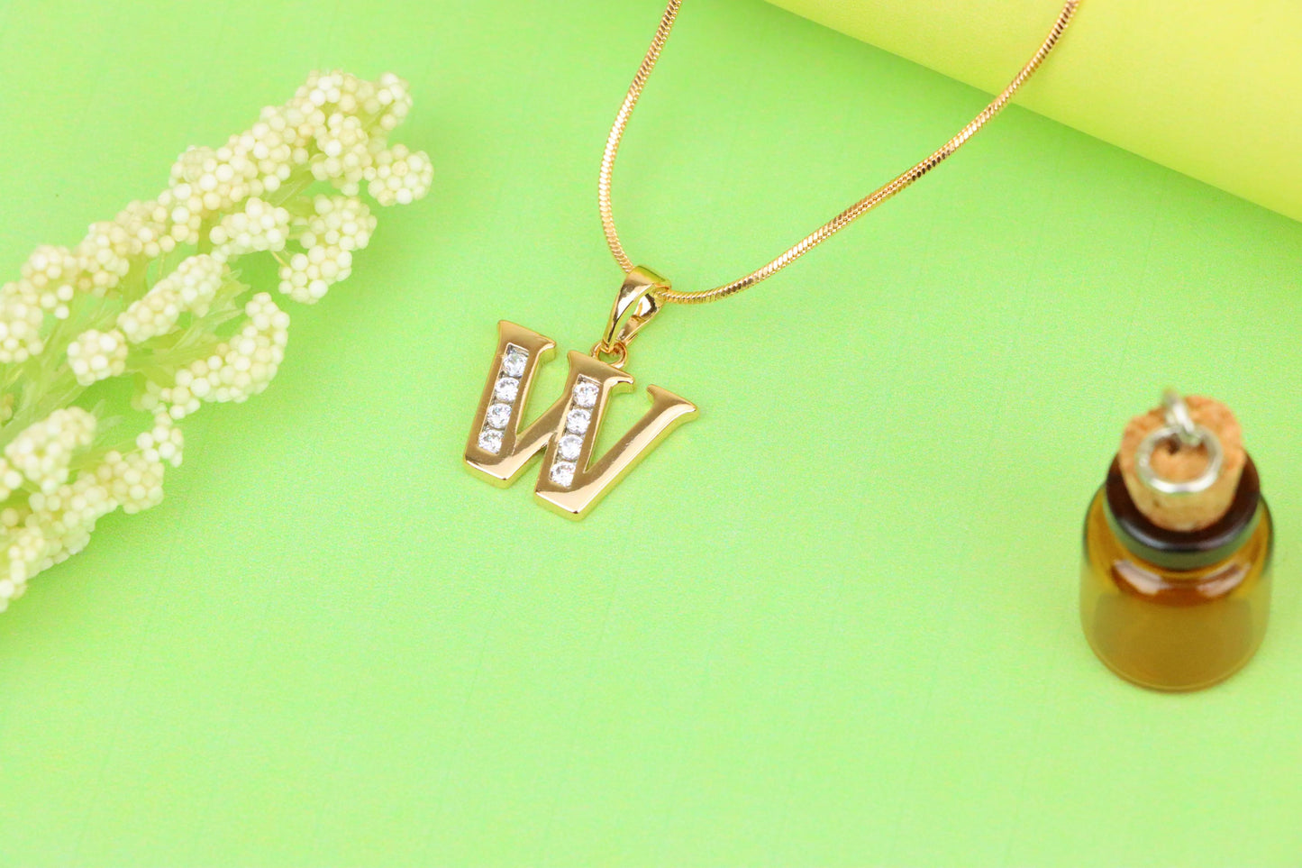 Rose Gold Letter W Pendant with Crystals – Elegant Personalized Charm,XPPT1372 (2132-9)