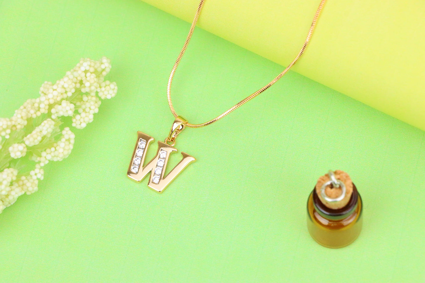 Rose Gold Letter W Pendant with Crystals – Elegant Personalized Charm,XPPT1372 (2132-9)