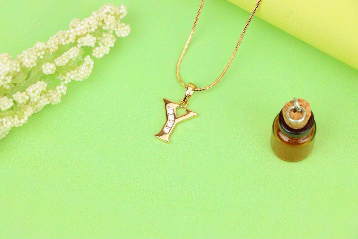 Rose Gold Alphabet Y Pendant with Sparkling Crystals, XPPT1374 (2132-9)