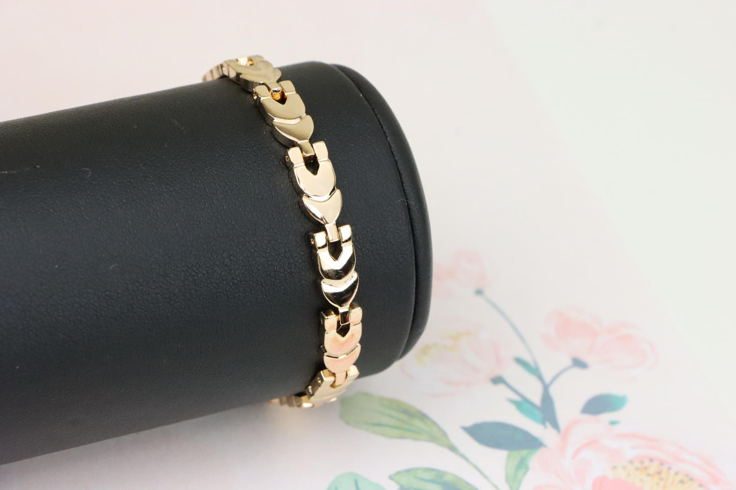 Elegant Rose Gold Heart-Link Bracelet in Glossy Polished Finish, XPBL1091 (2109-10)