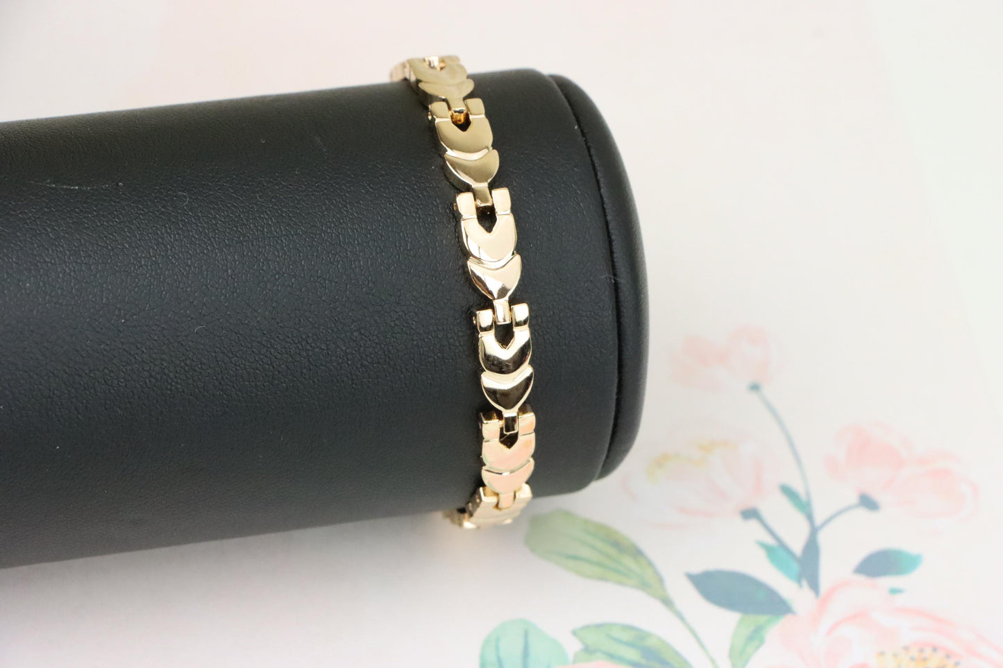 Elegant Rose Gold Heart-Link Bracelet in Glossy Polished Finish, XPBL1091 (2109-10)
