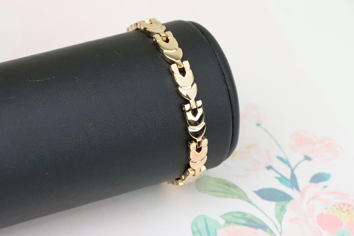 Elegant Rose Gold Heart-Link Bracelet in Glossy Polished Finish, XPBL1091 (2109-10)