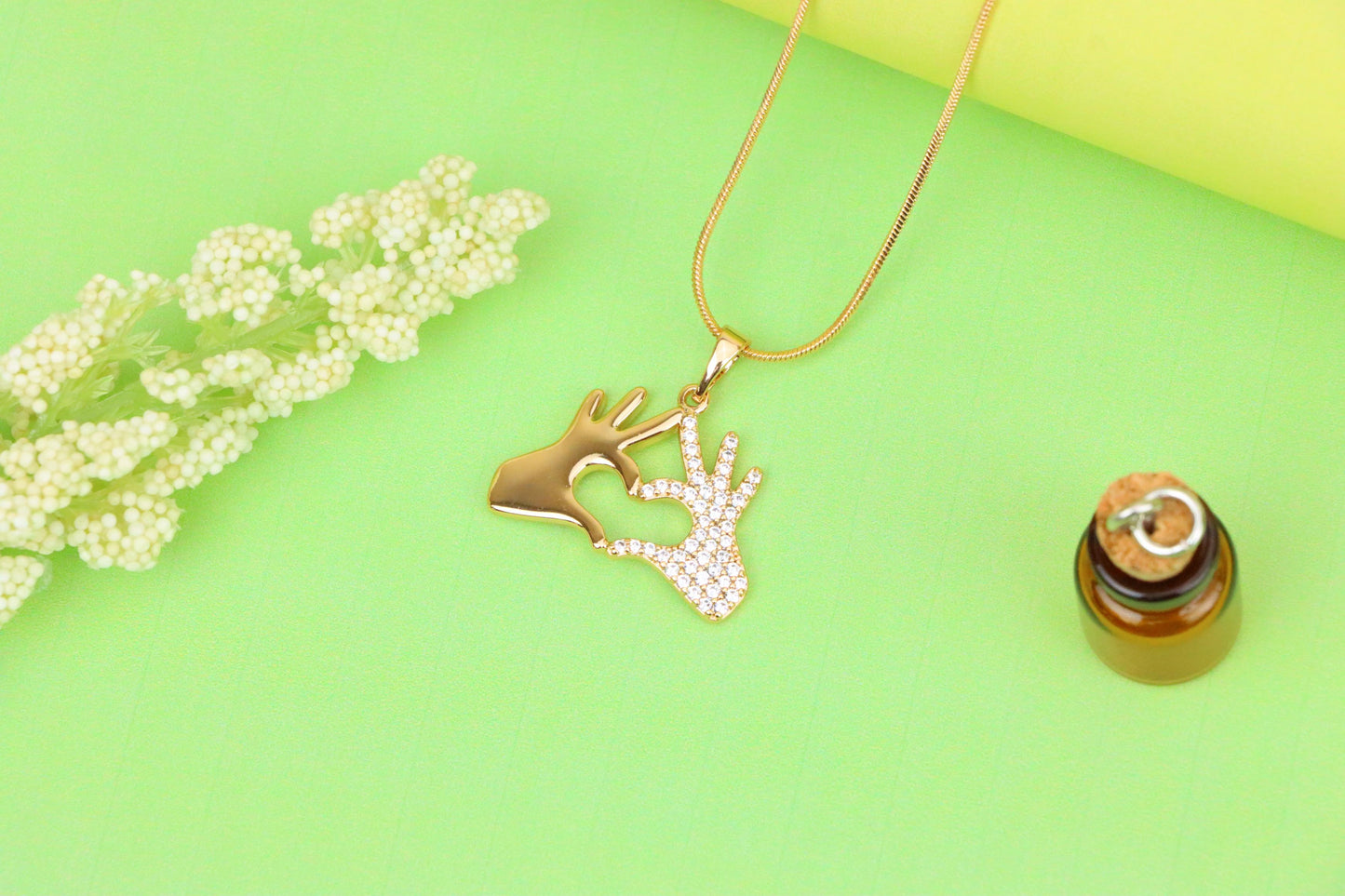 Sparkling Heart Hand Sign Rose Gold Pendant for Love and Expression, XPPT1385 (2133-9)