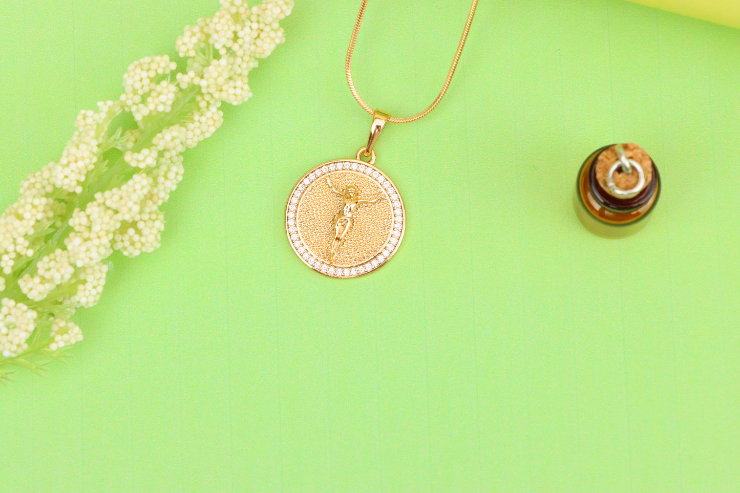 Round Rose Gold Pendant with Jesus Design and Crystal Border, XPPT1859 (2157-2)