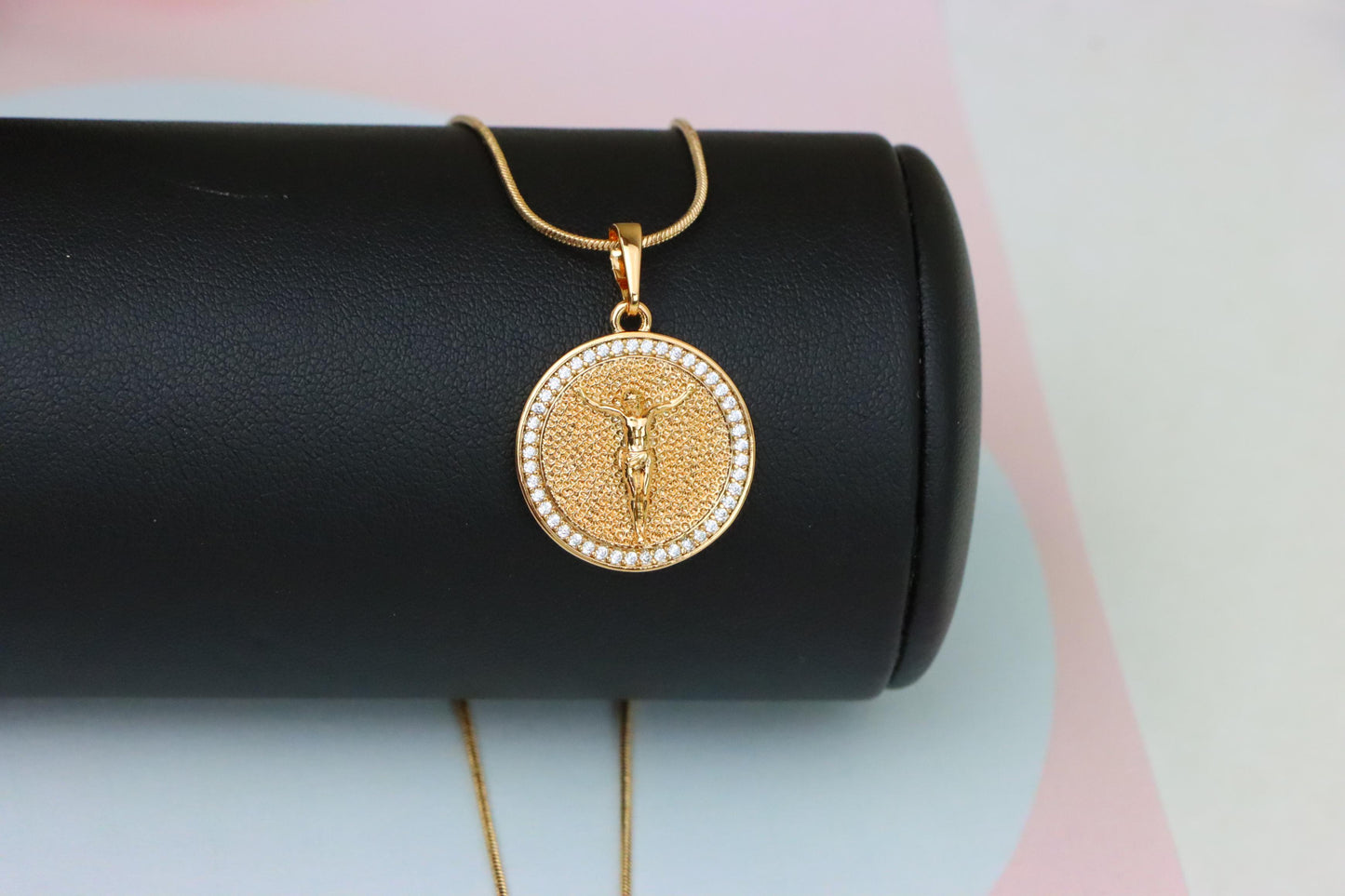 Round Rose Gold Pendant with Jesus Design and Crystal Border, XPPT1859 (2157-2)