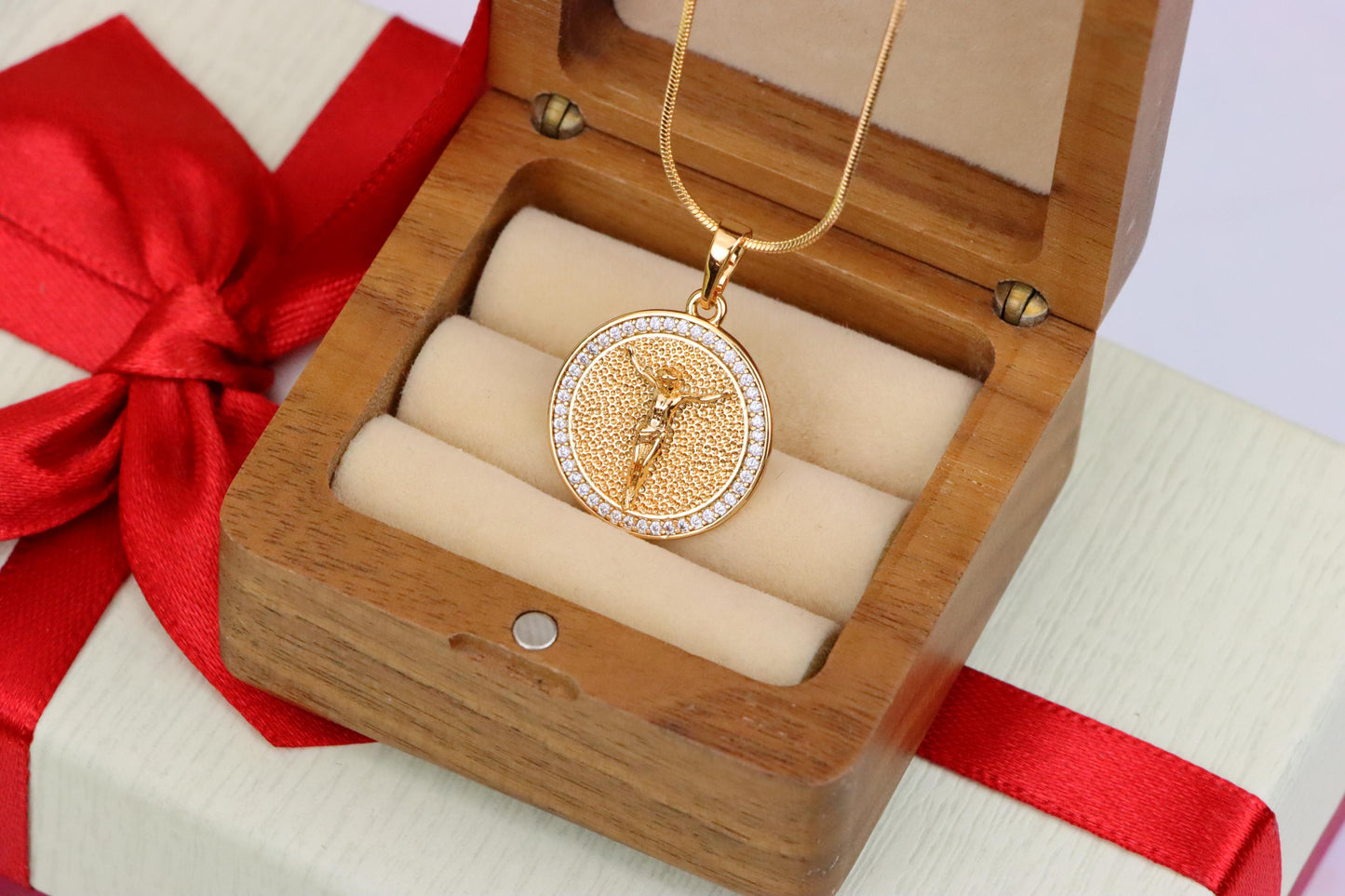Round Rose Gold Pendant with Jesus Design and Crystal Border, XPPT1859 (2157-2)