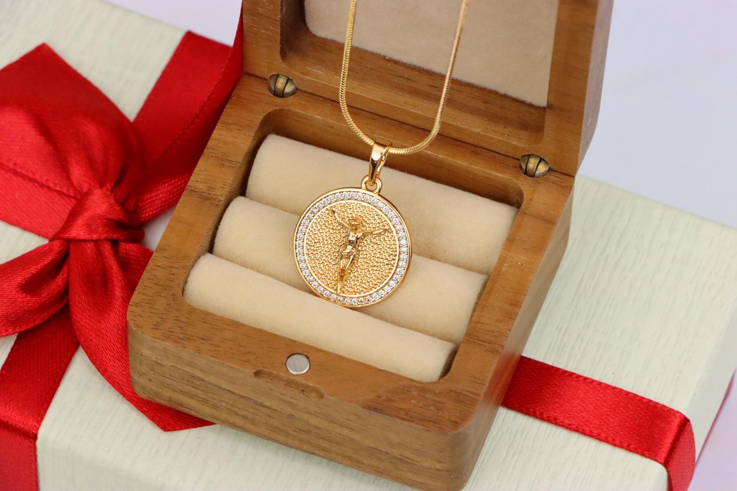 Round Rose Gold Pendant with Jesus Design and Crystal Border, XPPT1859 (2157-2)