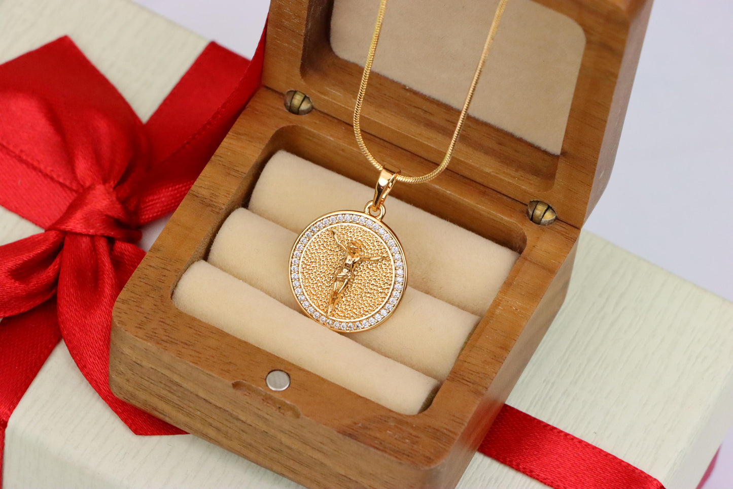 Round Rose Gold Pendant with Jesus Design and Crystal Border, XPPT1859 (2157-2)