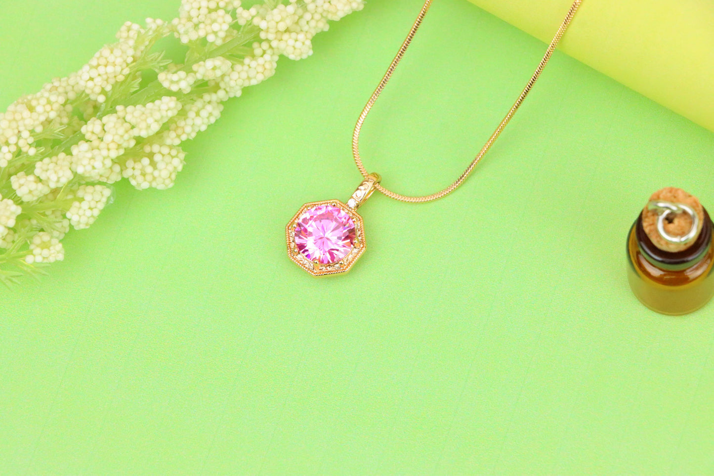 Elegant Gold-Plated Light Purple Pendant, XPPT1391 (2134-2)