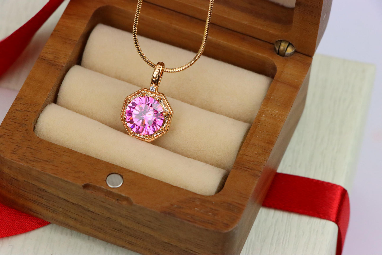 Elegant Gold-Plated Light Purple Pendant, XPPT1391 (2134-2)