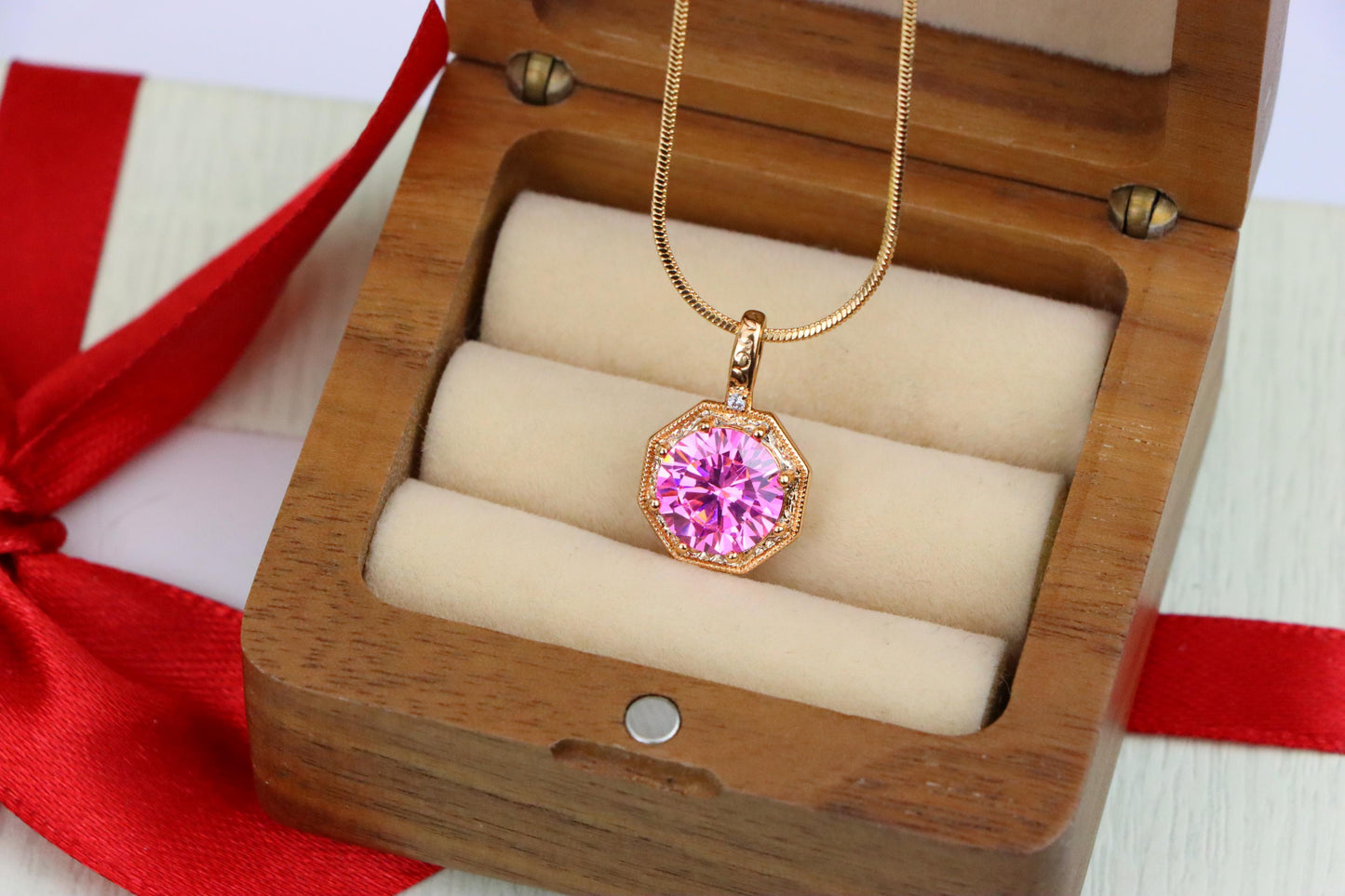 Elegant Gold-Plated Light Purple Pendant, XPPT1391 (2134-2)