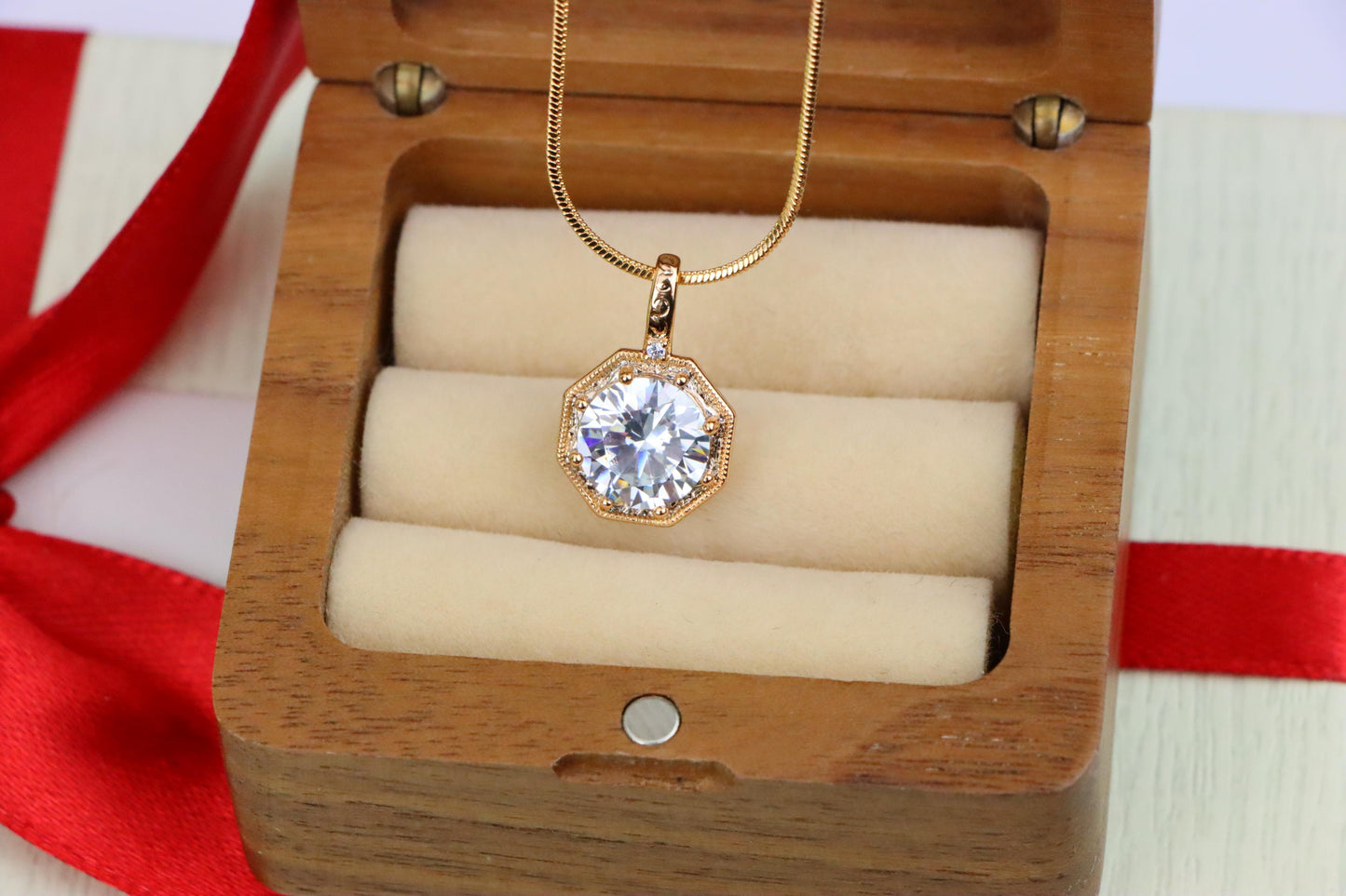 Gold-Plated White Pendant Necklace with Sparkling Center Stone, XPPT1393 (2134-2)