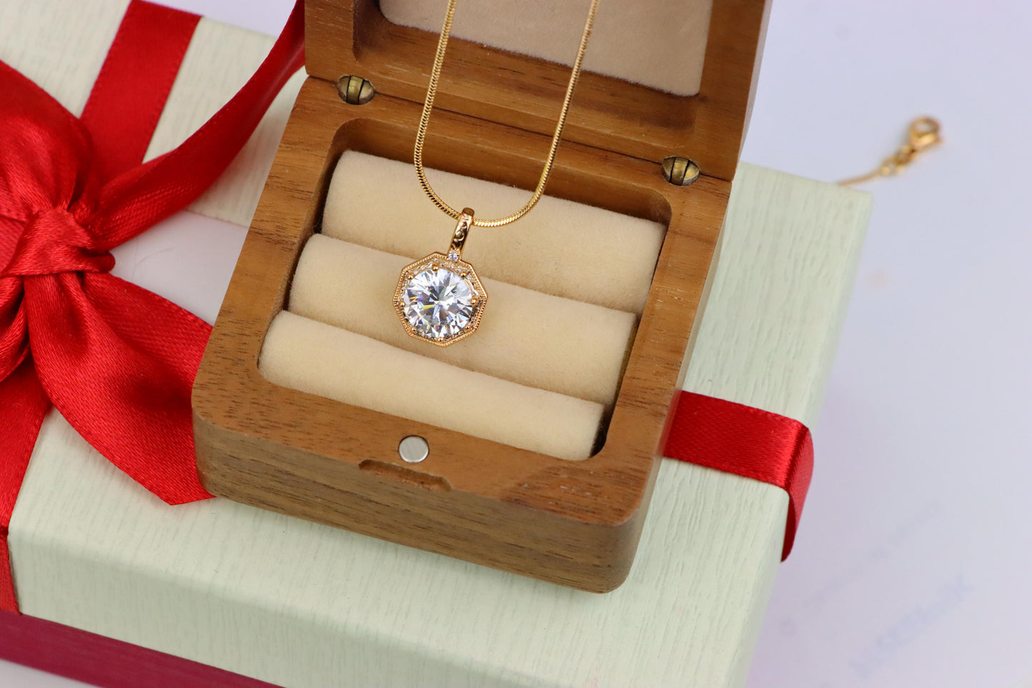 Gold-Plated White Pendant Necklace with Sparkling Center Stone, XPPT1393 (2134-2)
