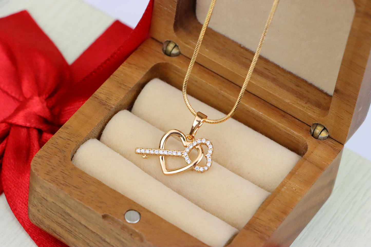 Rose Gold Heart & Key Pendant with Sparkling Stone Accents, XPPT1862 (2157-5)