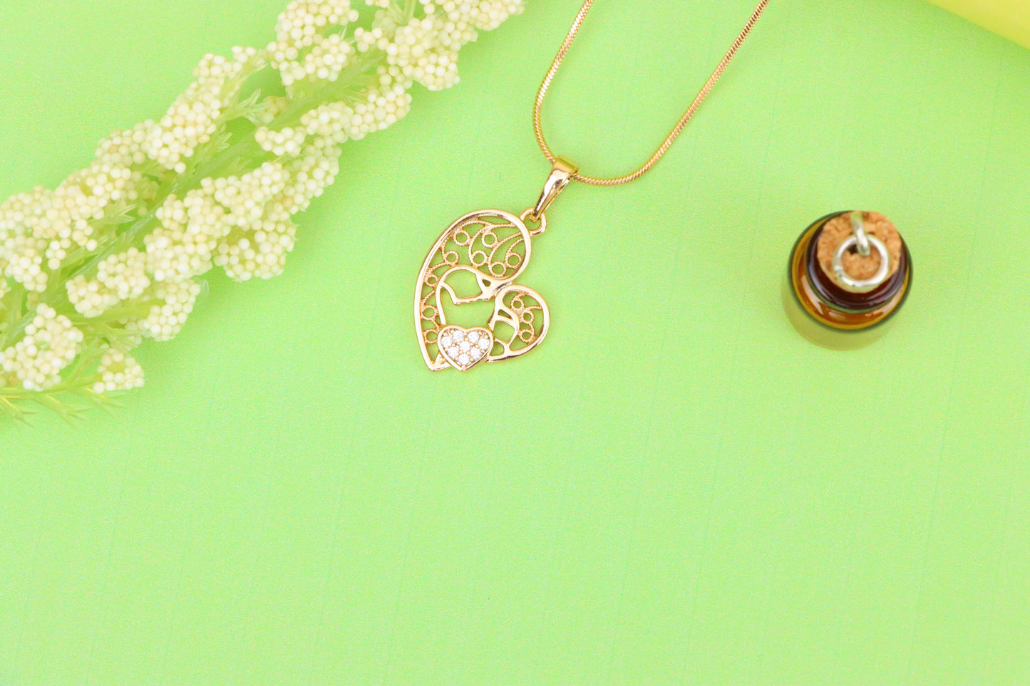 Rose Gold Heart Pendant Featuring Mother & Child with Crystal Accent, XPPT1864 (2157-7)