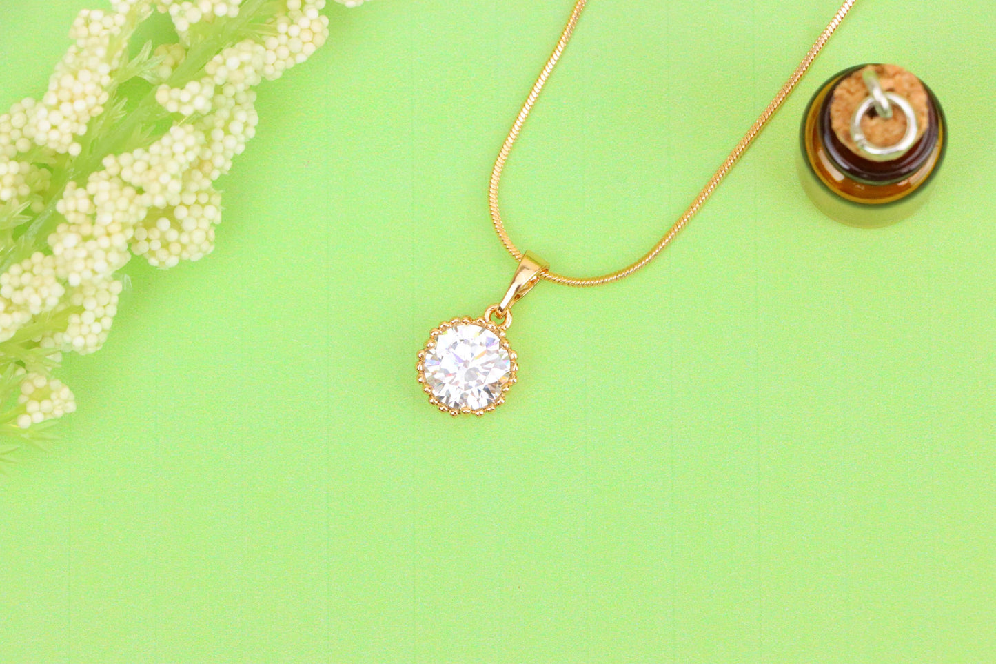Elegant Rose Gold Round Pendant with Large White Sparkling Stone, XPPT1866 (2157-9)