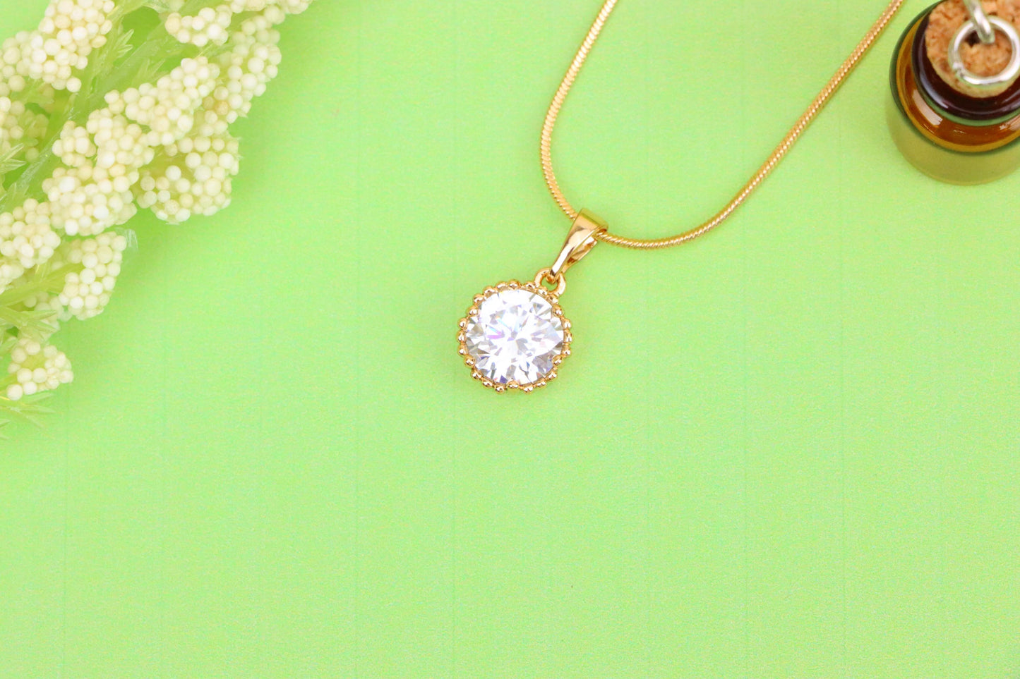 Elegant Rose Gold Round Pendant with Large White Sparkling Stone, XPPT1866 (2157-9)