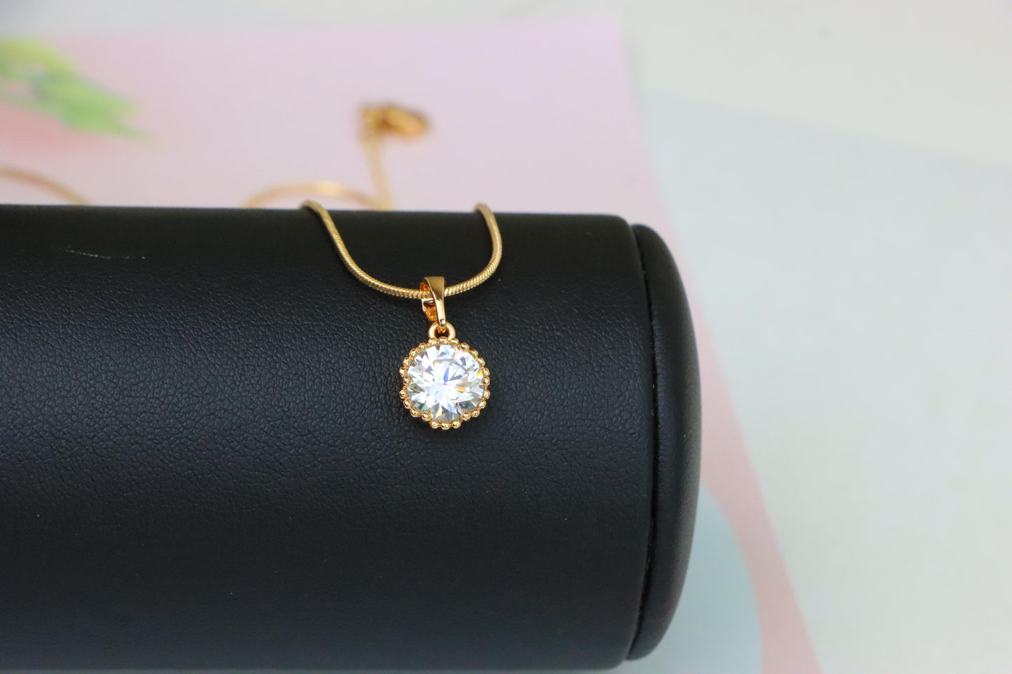 Elegant Rose Gold Round Pendant with Large White Sparkling Stone, XPPT1866 (2157-9)