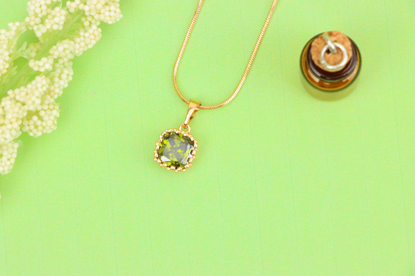 Round Green Stone Rose Gold Pendant with Delicate Beaded Frame, XPPT1869 (2158-2)