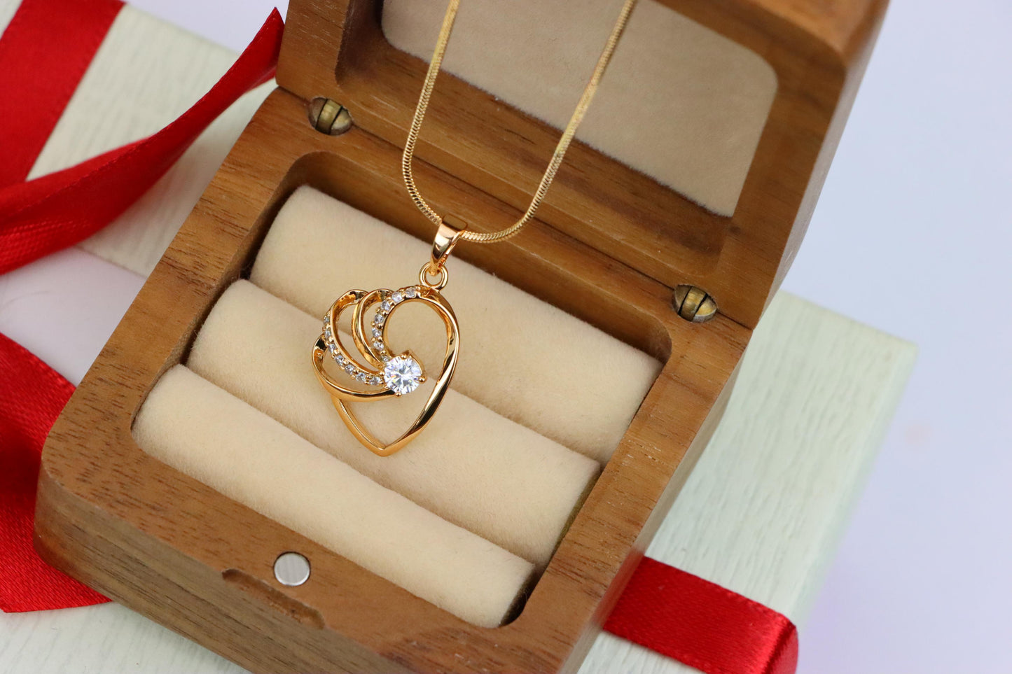 Rose Gold Heart Pendant with CZ Stone and Twisted Open Design, XPPT1400 (2134-9)