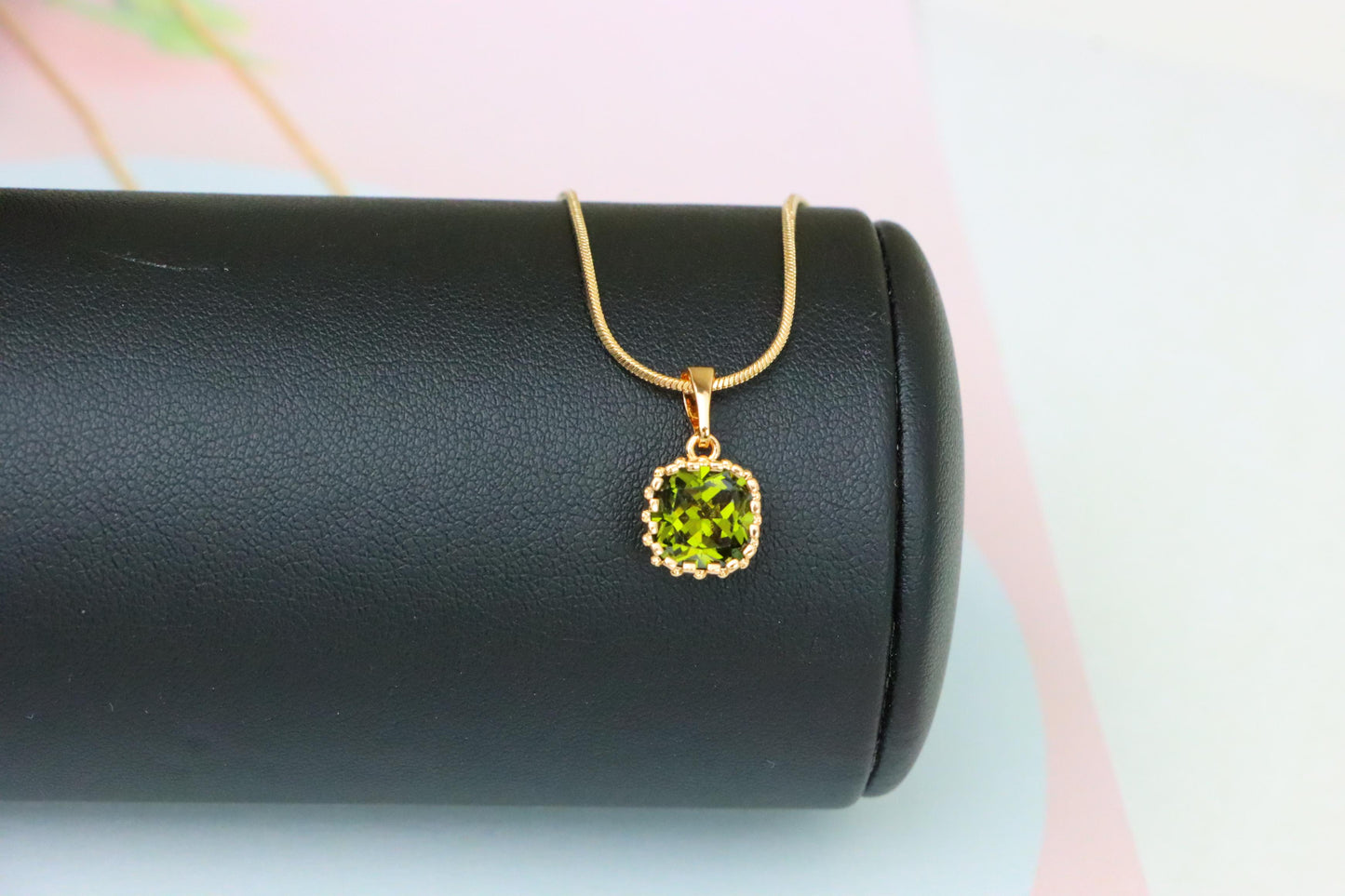 Round Green Stone Rose Gold Pendant with Delicate Beaded Frame, XPPT1869 (2158-2)