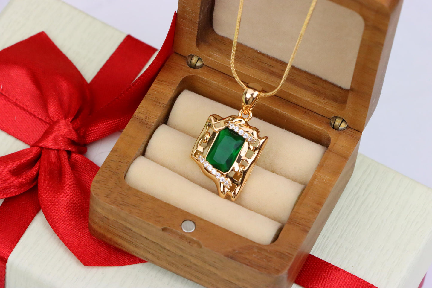 Rose Gold Pendant with Green Stone and Modern Abstract Frame Design, XPPT1872 (2158-5)