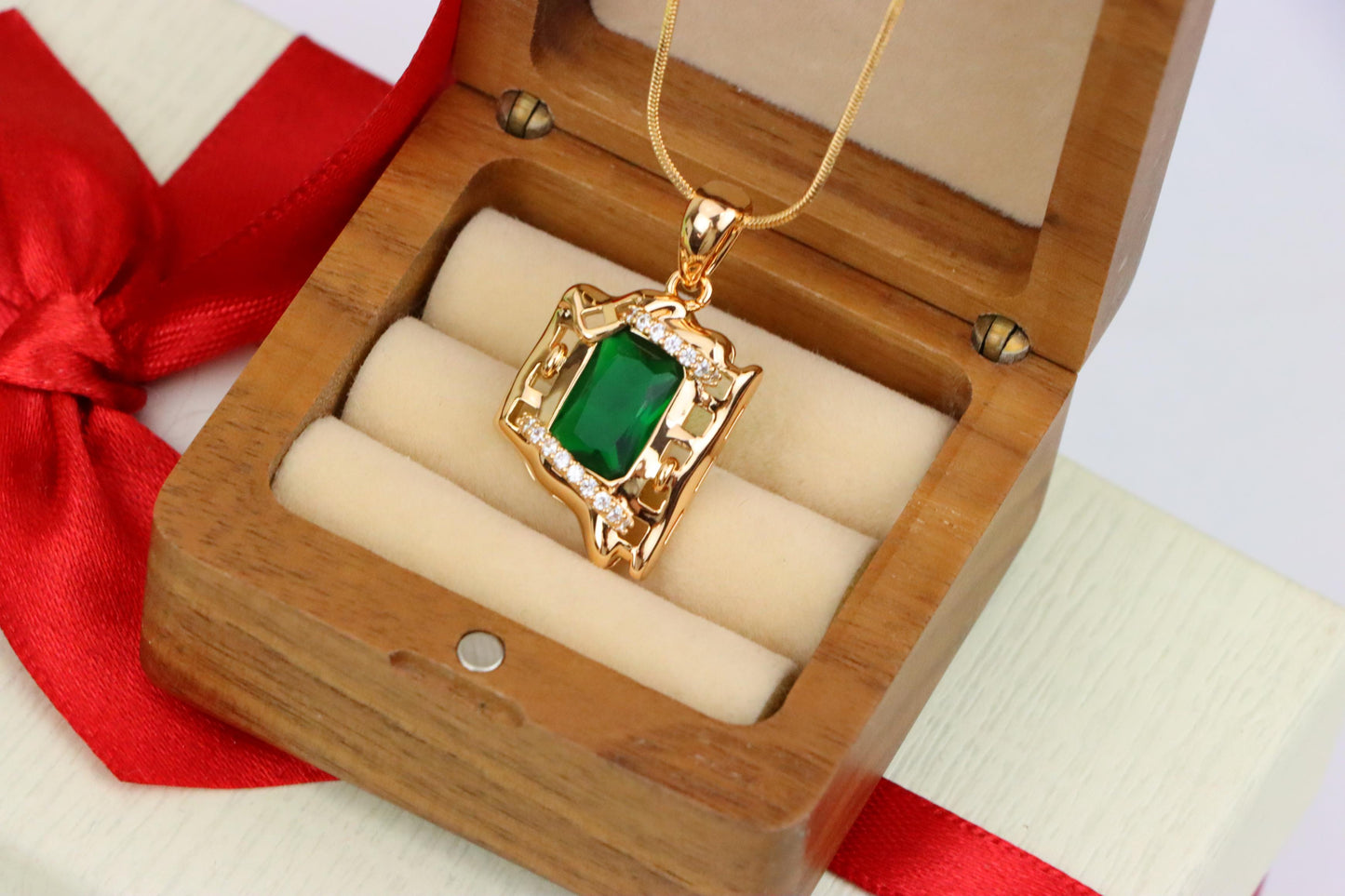 Rose Gold Pendant with Green Stone and Modern Abstract Frame Design, XPPT1872 (2158-5)