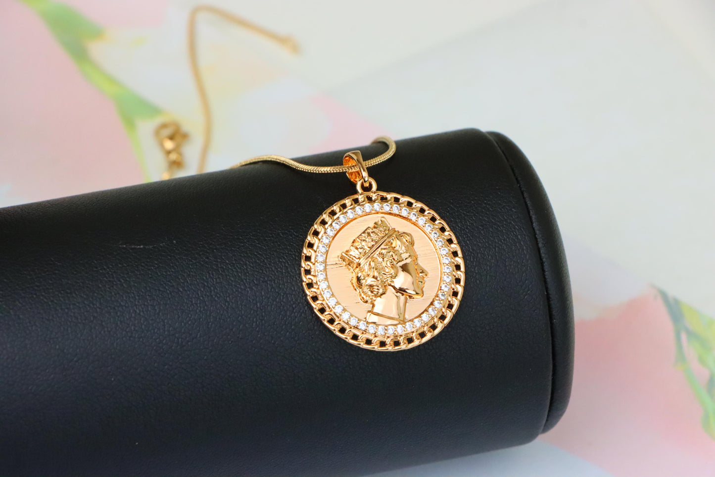 Rose Gold Coin Pendant with Queen Profile and Iced Border, XPPT1405 (2135-4)