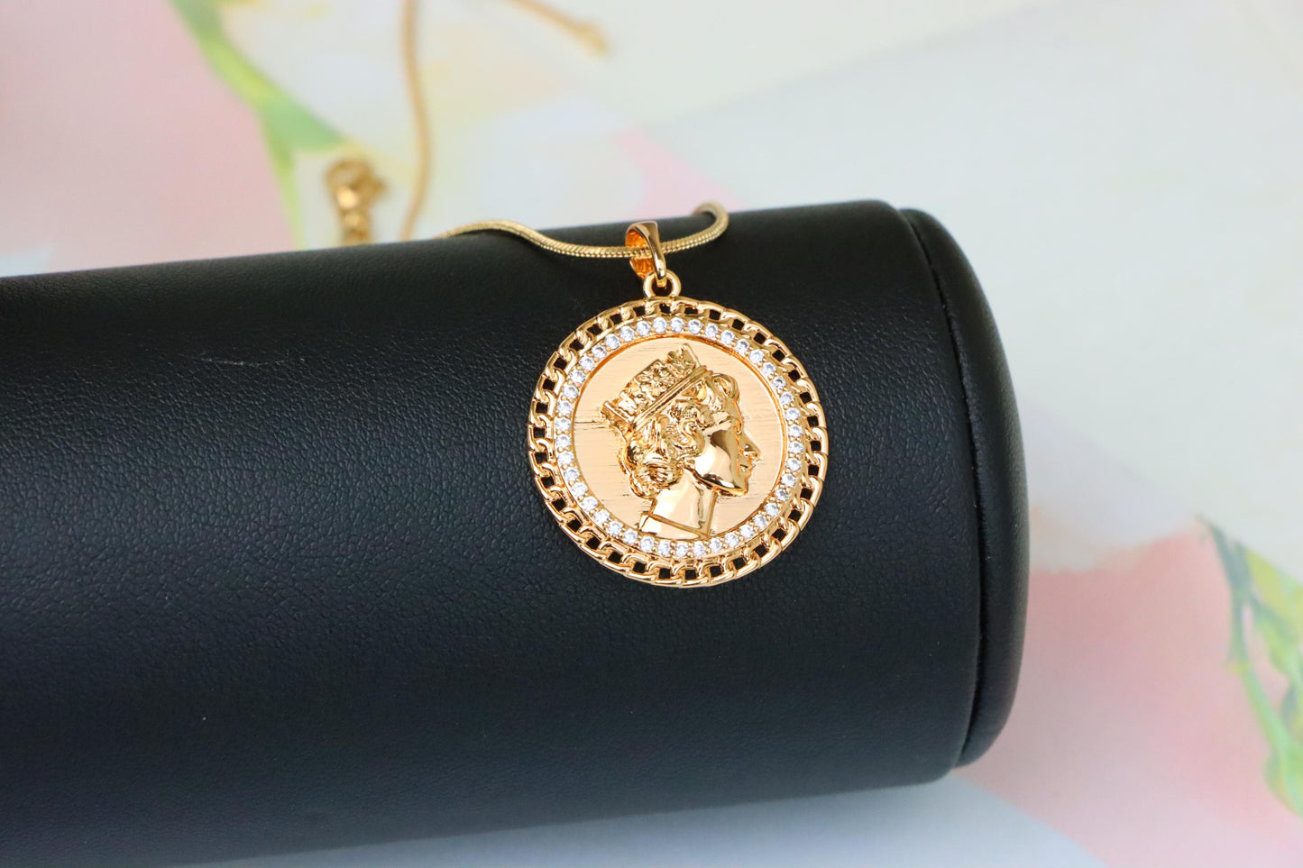 Rose Gold Coin Pendant with Queen Profile and Iced Border, XPPT1405 (2135-4)