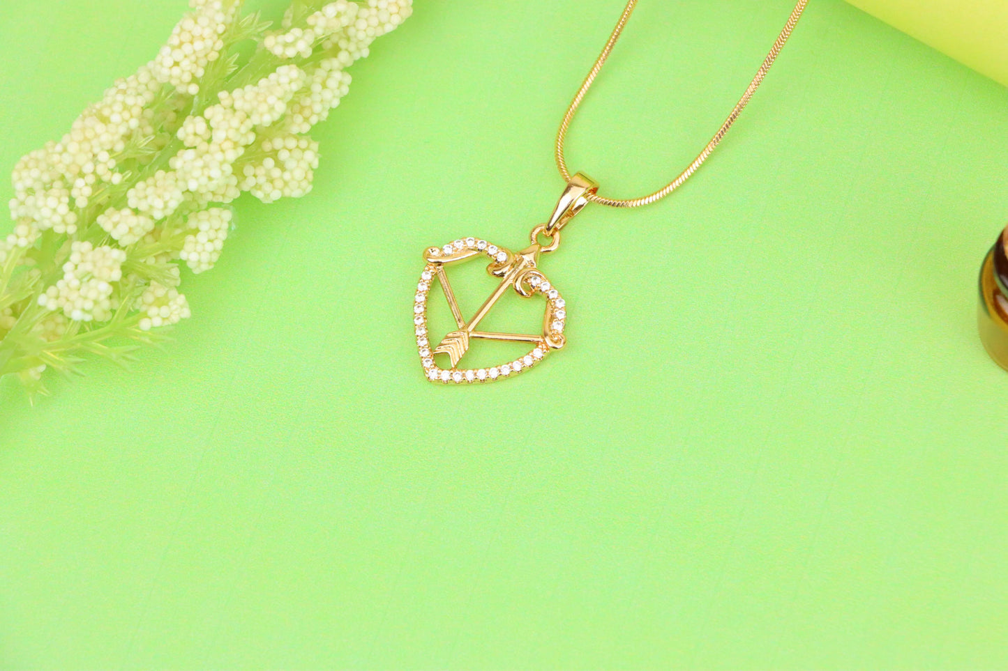 Elegant Rose Gold Heart Arrow Pendant with Sparkling Accents, XPPT1407 (2135-6)