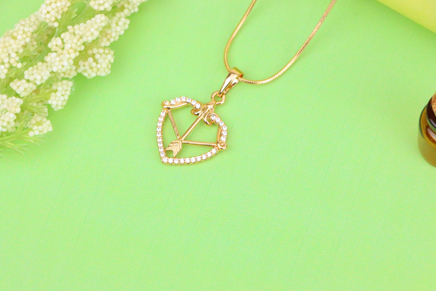 Elegant Rose Gold Heart Arrow Pendant with Sparkling Accents, XPPT1407 (2135-6)