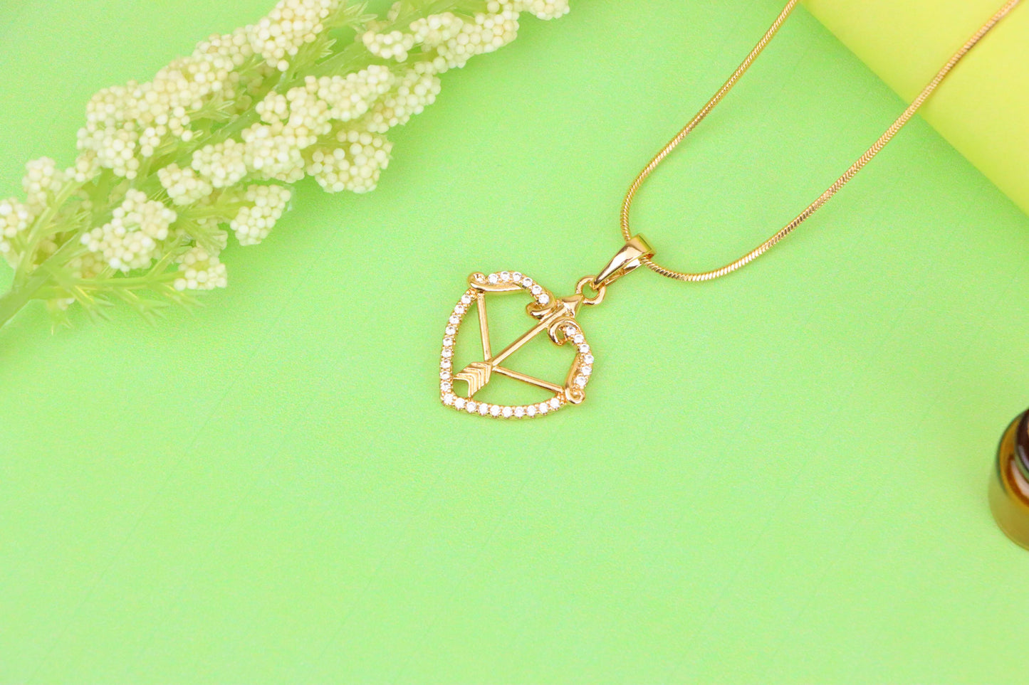 Elegant Rose Gold Heart Arrow Pendant with Sparkling Accents, XPPT1407 (2135-6)