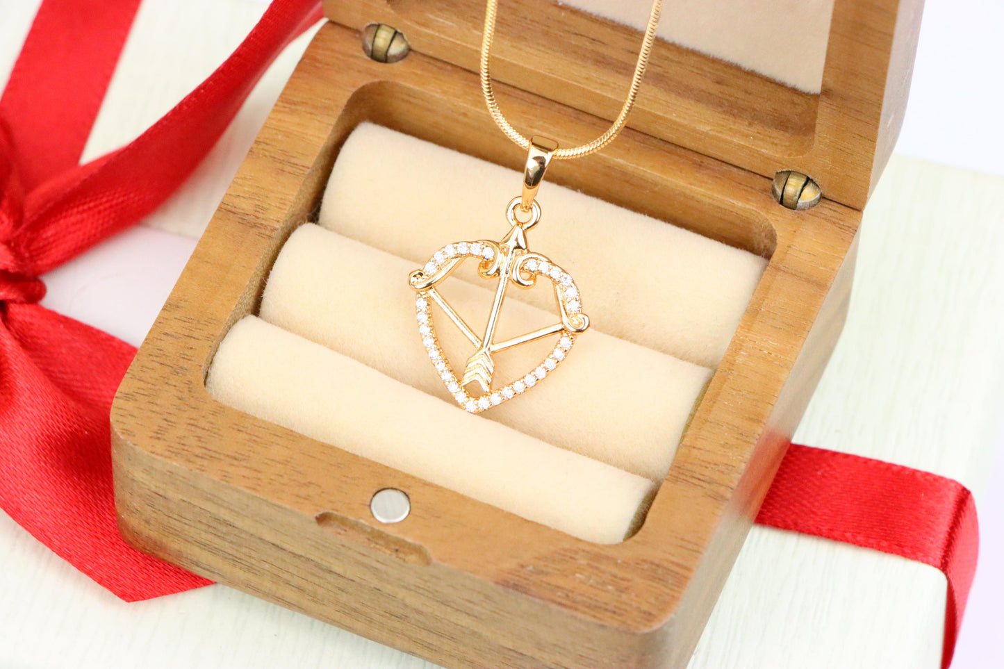 Elegant Rose Gold Heart Arrow Pendant with Sparkling Accents, XPPT1407 (2135-6)