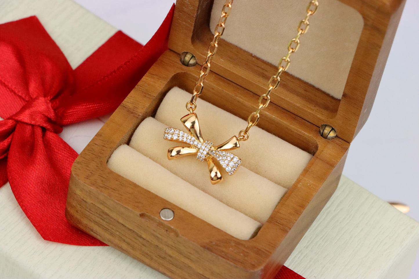 Elegant Bow Rose Gold Necklace with Sparkling Crystal Detailing, XPNL1876 (2158-9)