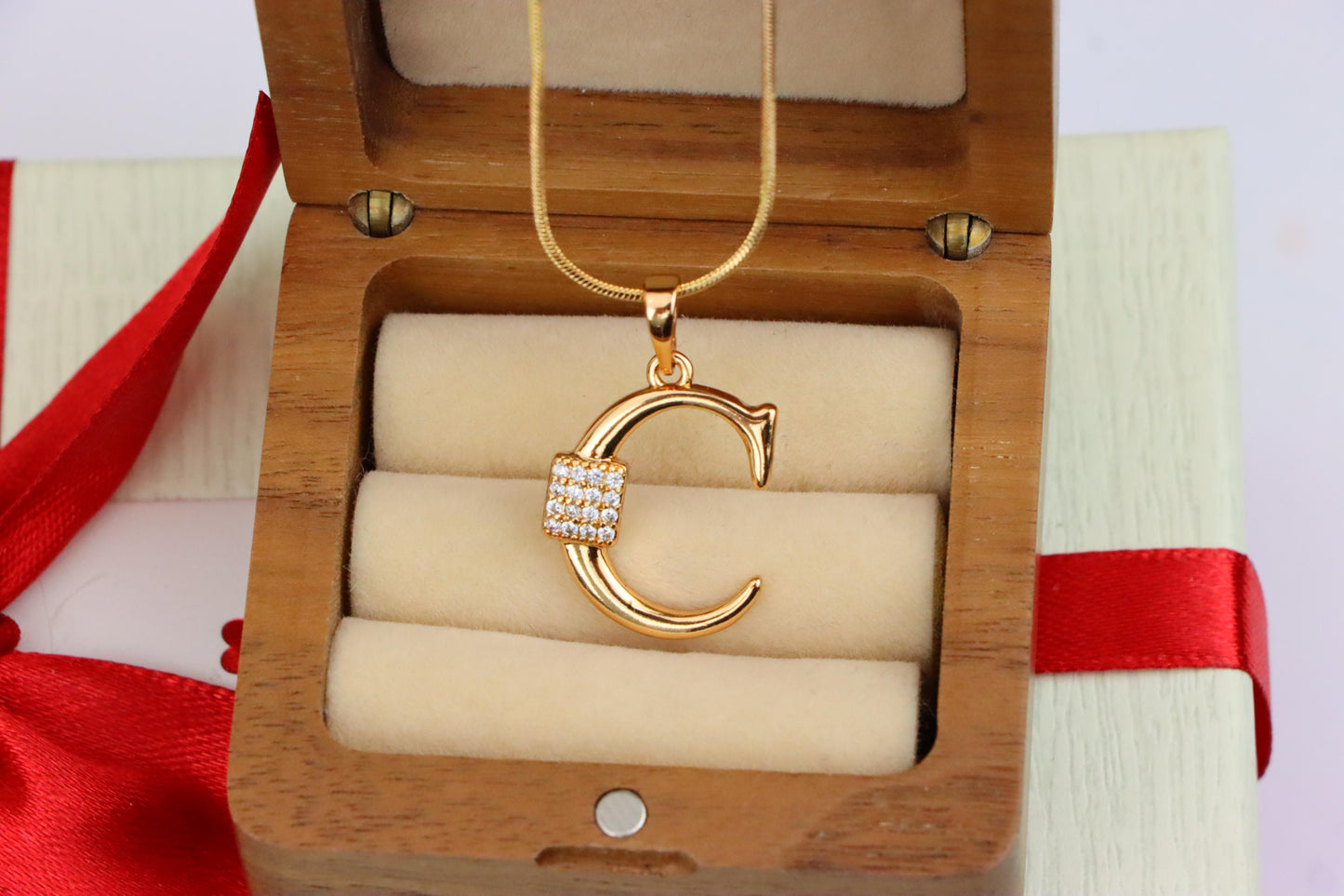 Elegant Rose Gold Plated C Letter Pendant with Sparkling Accents, XPPT1414 (2136-1)