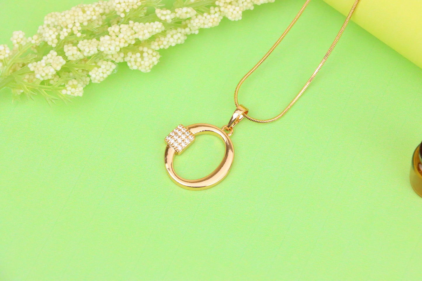 Rose Gold O Letter Pendant with Sparkling CZ Accents, XPPT1426 (2136-1)